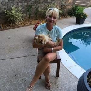 Meet your Posher, Leigh